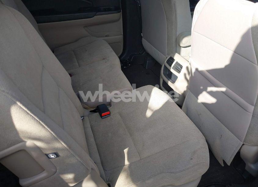 Photo 8 of 2019 Honda Pilot LX (VIN 5FNYF6H14KB037042)