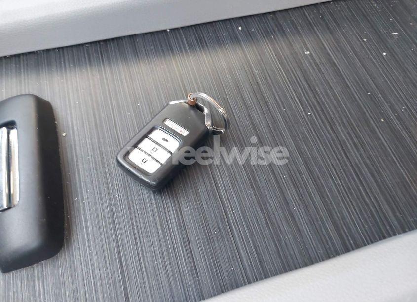 Photo 11 of 2018 Honda Pilot LX (VIN 5FNYF6H15JB054172)