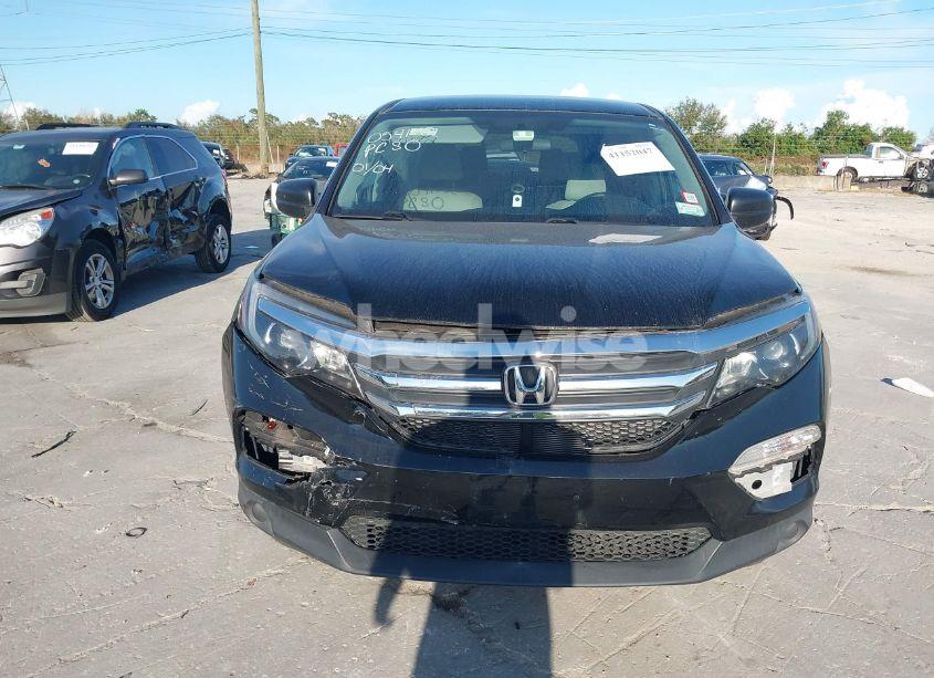 Photo 13 of 2018 Honda Pilot LX (VIN 5FNYF6H15JB054172)