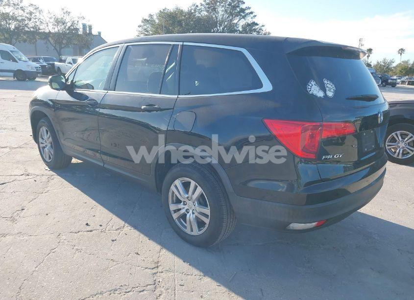 Photo 3 of 2018 Honda Pilot LX (VIN 5FNYF6H15JB054172)