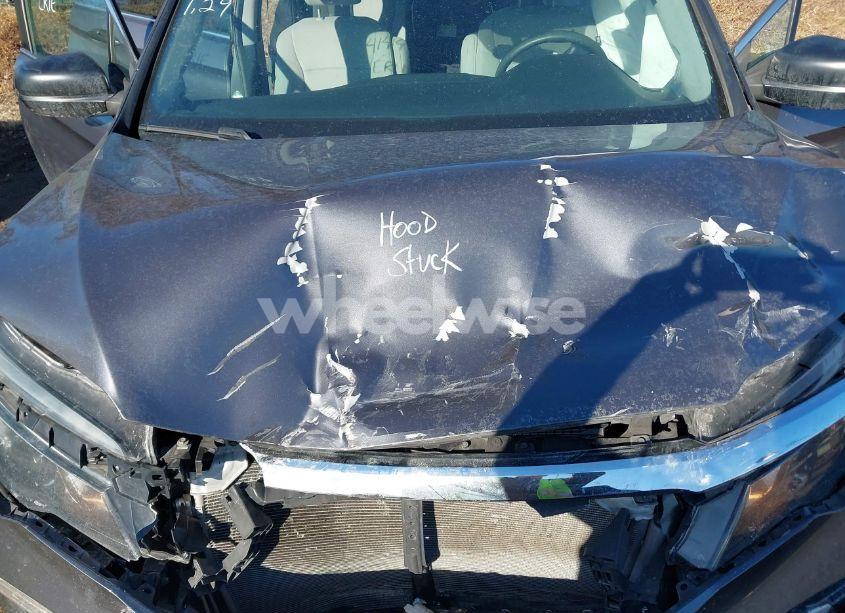 Photo 10 of 2018 Honda Pilot LX (VIN 5FNYF6H15JB066001)