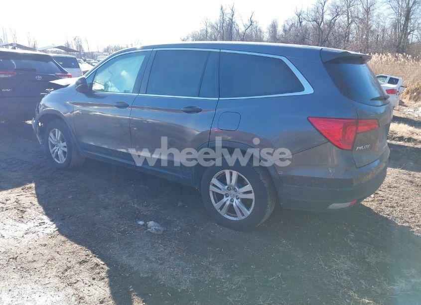 Photo 3 of 2018 Honda Pilot LX (VIN 5FNYF6H15JB066001)
