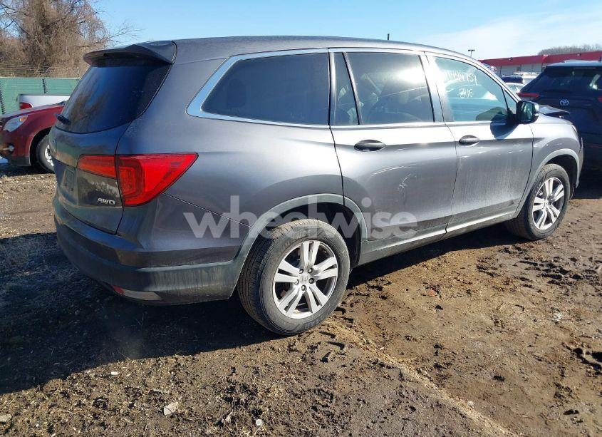 Photo 4 of 2018 Honda Pilot LX (VIN 5FNYF6H15JB066001)