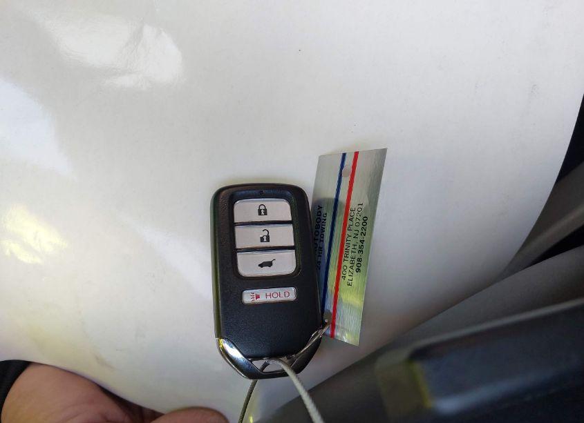 Photo 11 of 2019 Honda Pilot LX (VIN 5FNYF6H15KB026552)