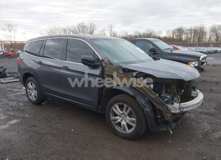 2018 Honda Pilot LX (VIN 5FNYF6H16JB044122) main photo