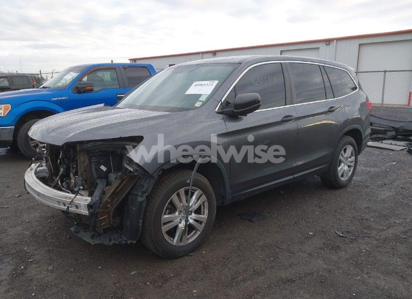 Photo 2 of 2018 Honda Pilot LX (VIN 5FNYF6H16JB044122)