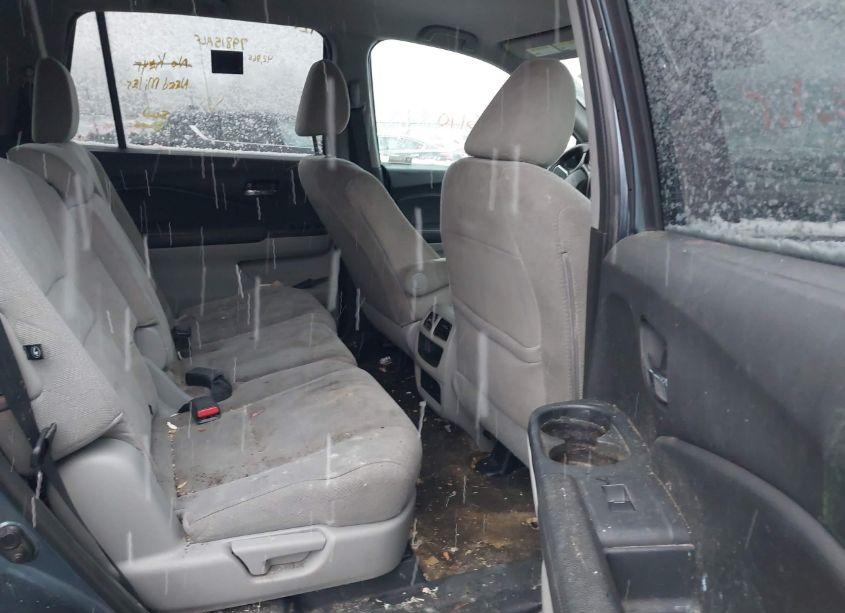 Photo 8 of 2019 Honda Pilot LX (VIN 5FNYF6H16KB098943)