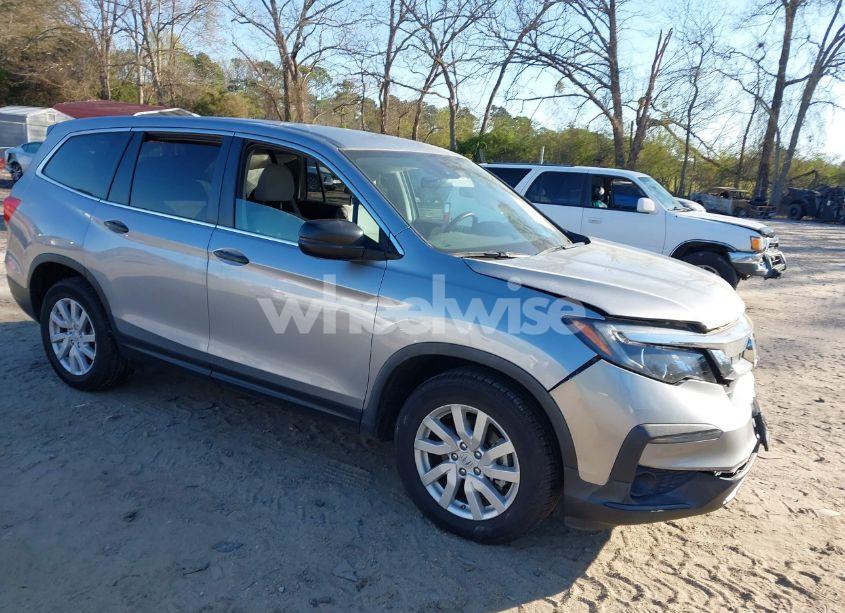2019 Honda Pilot LX (VIN 5FNYF6H17KB086820) main photo