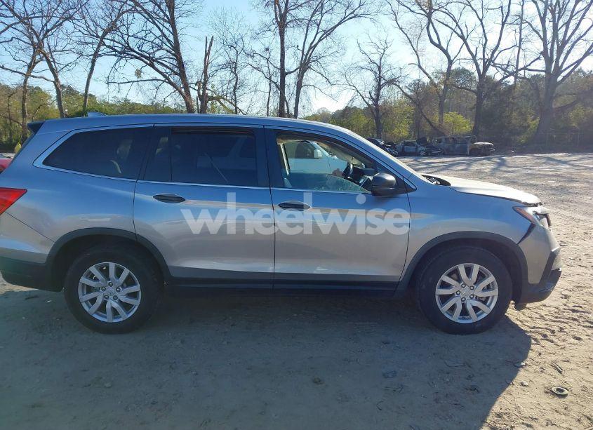 Photo 13 of 2019 Honda Pilot LX (VIN 5FNYF6H17KB086820)