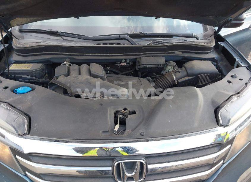 Photo 10 of 2016 Honda Pilot LX (VIN 5FNYF6H18GB041294)