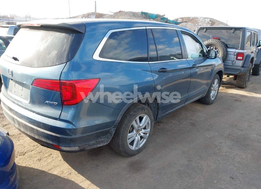 Photo 4 of 2016 Honda Pilot LX (VIN 5FNYF6H18GB041294)