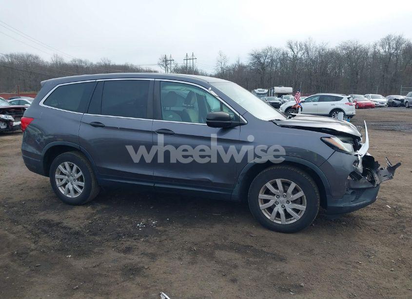 Photo 13 of 2019 Honda Pilot LX (VIN 5FNYF6H19KB046285)