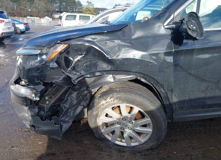 Photo 17 of 2019 Honda Pilot LX (VIN 5FNYF6H19KB048103)