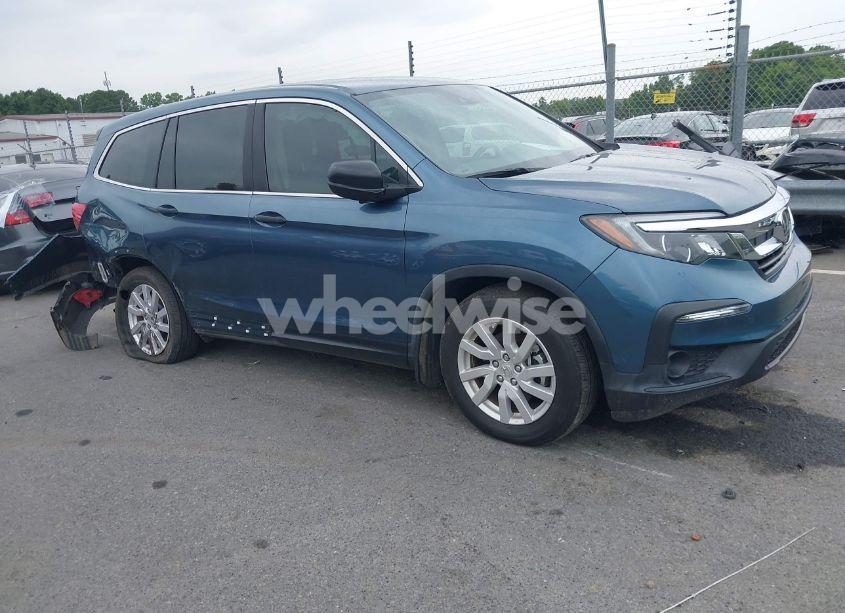 2019 Honda Pilot LX (VIN 5FNYF6H19KB082025) main photo