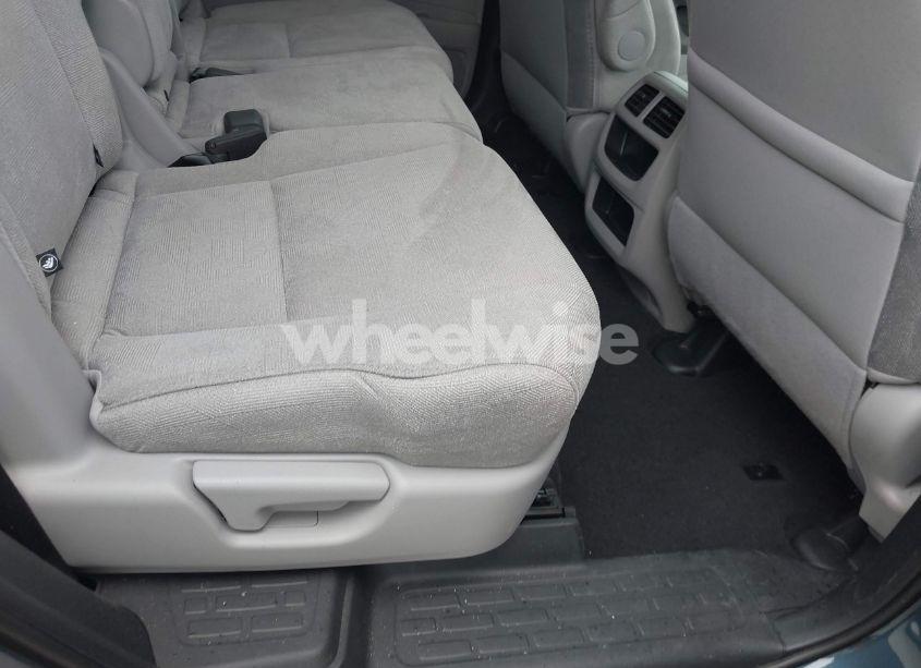 Photo 8 of 2019 Honda Pilot LX (VIN 5FNYF6H19KB082025)