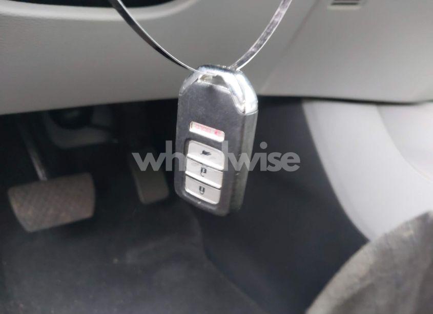 Photo 11 of 2019 Honda Pilot LX (VIN 5FNYF6H19KB095647)