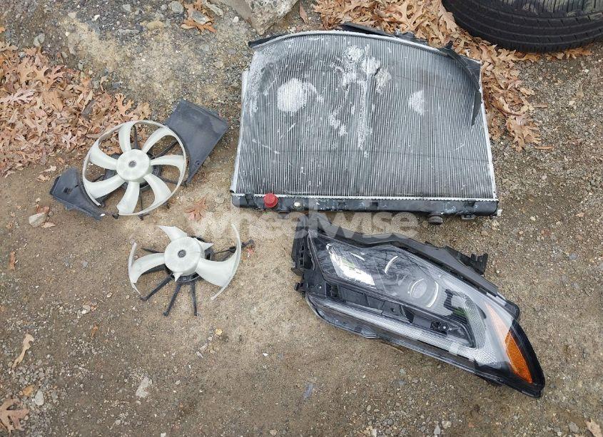 Photo 12 of 2019 Honda Pilot LX (VIN 5FNYF6H19KB095647)