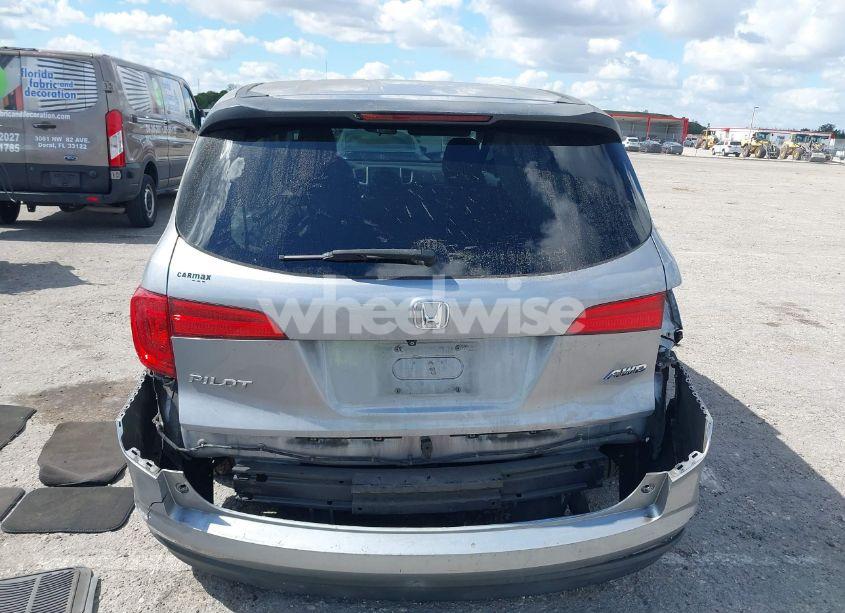 Photo 16 of 2016 Honda Pilot LX (VIN 5FNYF6H1XGB099987)