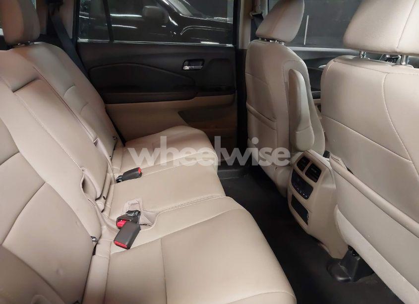 Photo 8 of 2022 Honda Pilot AWD SPECIAL EDITION (VIN 5FNYF6H21NB027002)