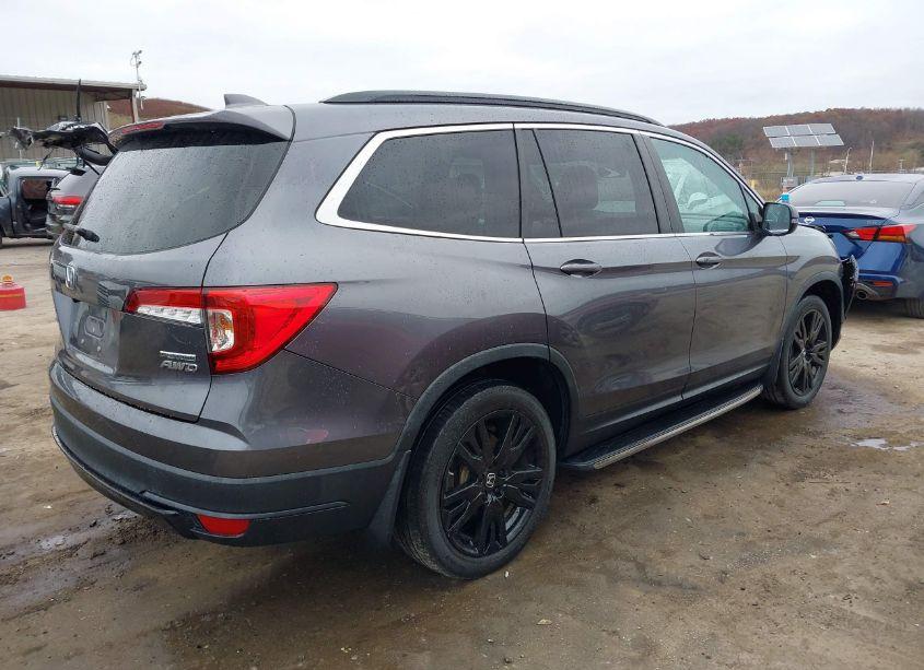 Photo 16 of 2021 Honda Pilot AWD SPECIAL EDITION (VIN 5FNYF6H22MB014502)