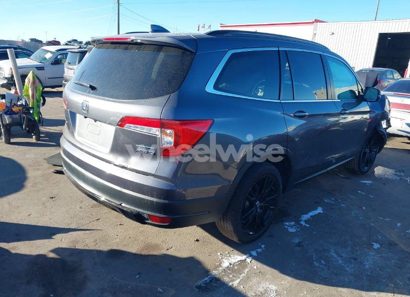Photo 4 of 2022 Honda Pilot AWD SPECIAL EDITION (VIN 5FNYF6H22NB092635)