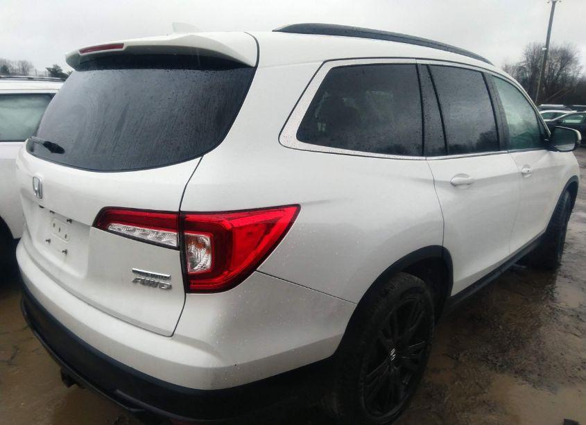 Photo 4 of 2021 Honda Pilot AWD SPECIAL EDITION (VIN 5FNYF6H24MB034685)