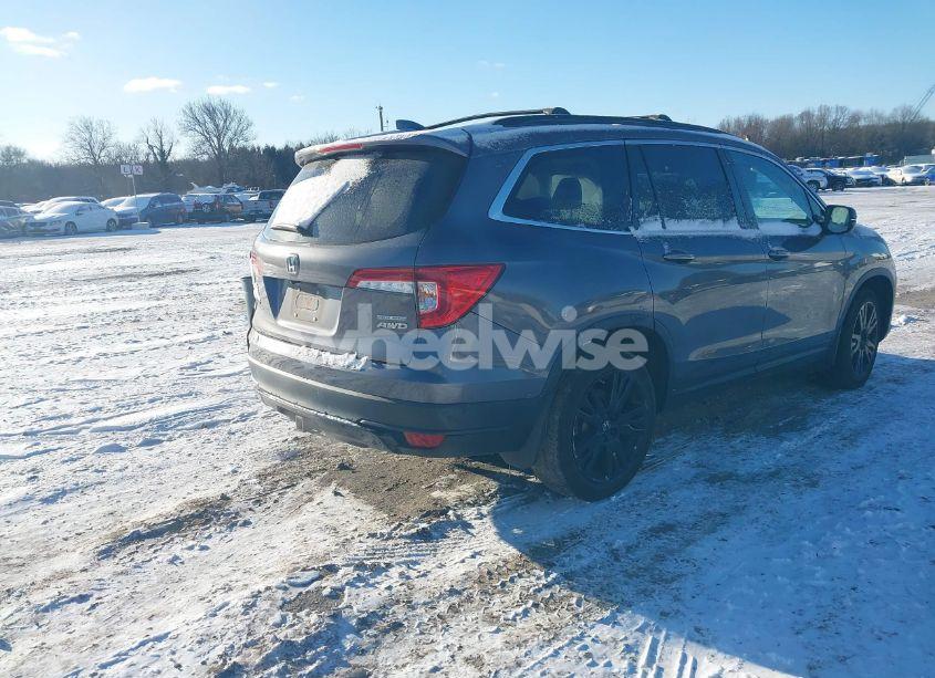 Photo 4 of 2021 Honda Pilot AWD SPECIAL EDITION (VIN 5FNYF6H24MB063376)