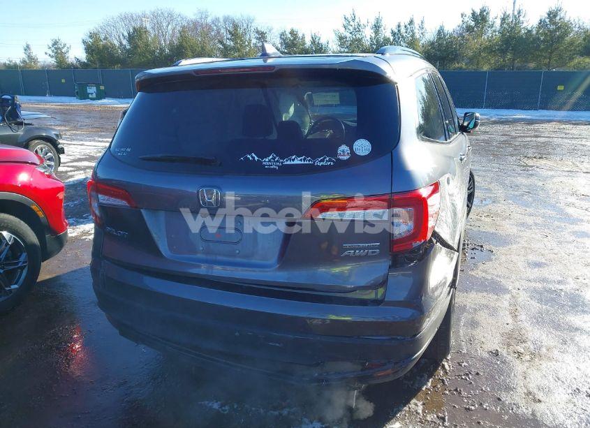 Photo 4 of 2022 Honda Pilot AWD SPECIAL EDITION (VIN 5FNYF6H24NB080714)