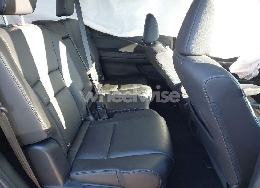 Photo 8 of 2022 Honda Pilot AWD SPECIAL EDITION (VIN 5FNYF6H24NB080714)