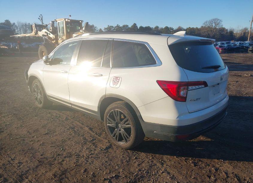 Photo 3 of 2021 Honda Pilot AWD SPECIAL EDITION (VIN 5FNYF6H25MB019502)