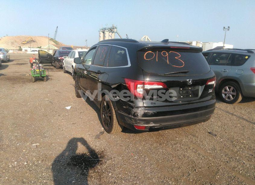 Photo 3 of 2022 Honda Pilot AWD SPECIAL EDITION (VIN 5FNYF6H25NB046913)