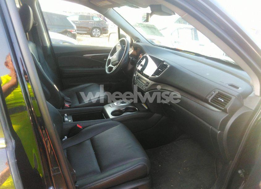 Photo 5 of 2022 Honda Pilot AWD SPECIAL EDITION (VIN 5FNYF6H25NB046913)