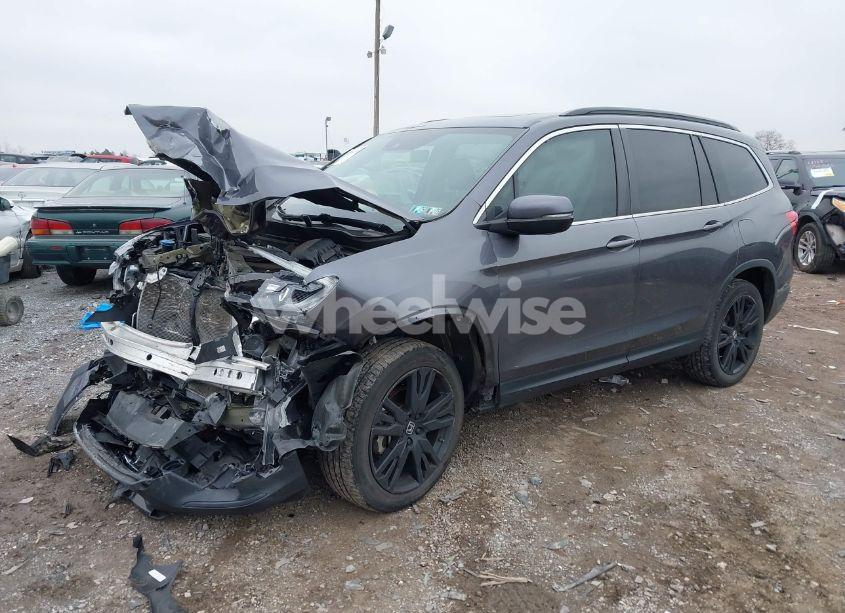 Photo 2 of 2021 Honda Pilot AWD SPECIAL EDITION (VIN 5FNYF6H26MB057899)