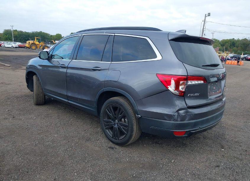 Photo 3 of 2021 Honda Pilot AWD SPECIAL EDITION (VIN 5FNYF6H26MB066411)