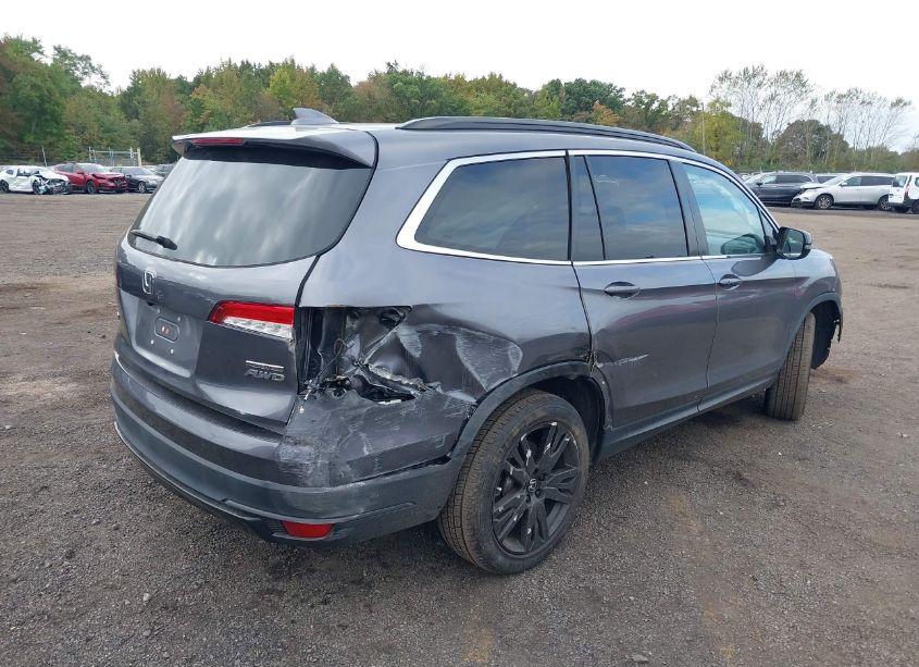 Photo 4 of 2021 Honda Pilot AWD SPECIAL EDITION (VIN 5FNYF6H26MB066411)