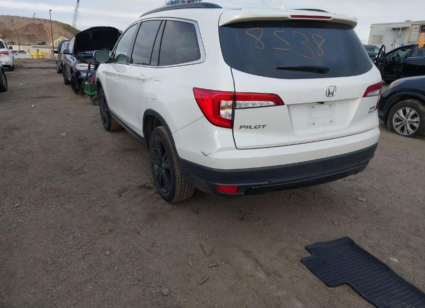 Photo 3 of 2022 Honda Pilot AWD SPECIAL EDITION (VIN 5FNYF6H26NB082058)