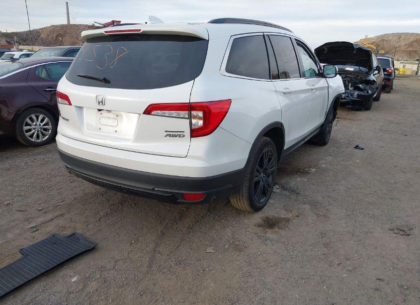 Photo 4 of 2022 Honda Pilot AWD SPECIAL EDITION (VIN 5FNYF6H26NB082058)