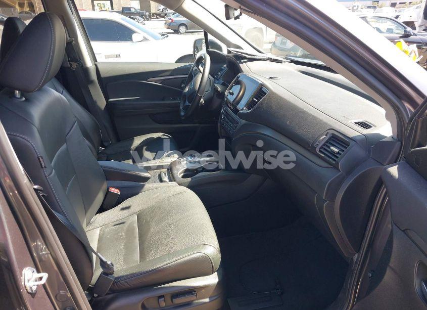 Photo 5 of 2021 Honda Pilot AWD SPECIAL EDITION (VIN 5FNYF6H27MB008078)