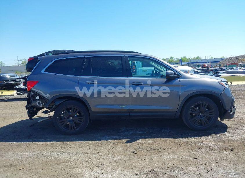 Photo 13 of 2021 Honda Pilot AWD SPECIAL EDITION (VIN 5FNYF6H27MB043638)