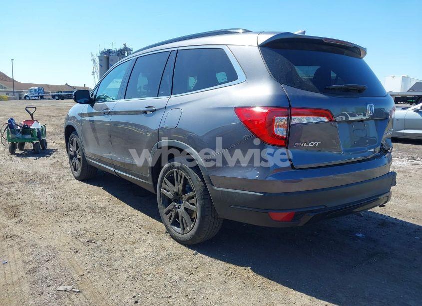 Photo 3 of 2021 Honda Pilot AWD SPECIAL EDITION (VIN 5FNYF6H27MB043638)