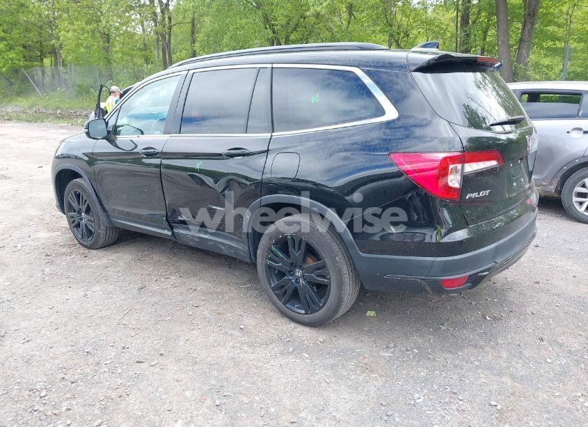 Photo 3 of 2022 Honda Pilot AWD SPECIAL EDITION (VIN 5FNYF6H27NB005196)