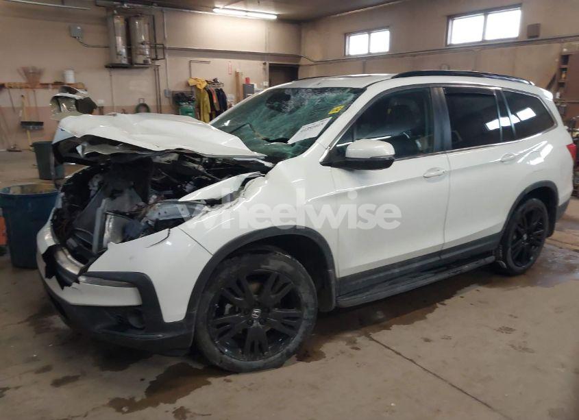 Photo 2 of 2022 Honda Pilot AWD SPECIAL EDITION (VIN 5FNYF6H27NB064104)