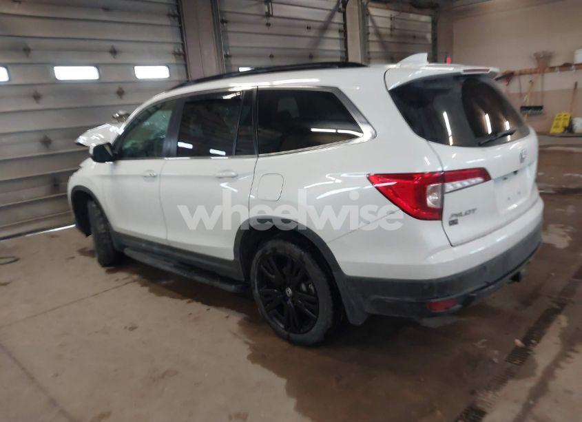 Photo 3 of 2022 Honda Pilot AWD SPECIAL EDITION (VIN 5FNYF6H27NB064104)