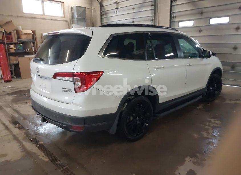 Photo 4 of 2022 Honda Pilot AWD SPECIAL EDITION (VIN 5FNYF6H27NB064104)