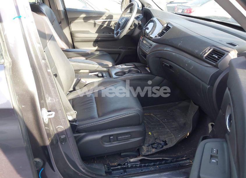 Photo 5 of 2022 Honda Pilot AWD SPECIAL EDITION (VIN 5FNYF6H27NB080710)