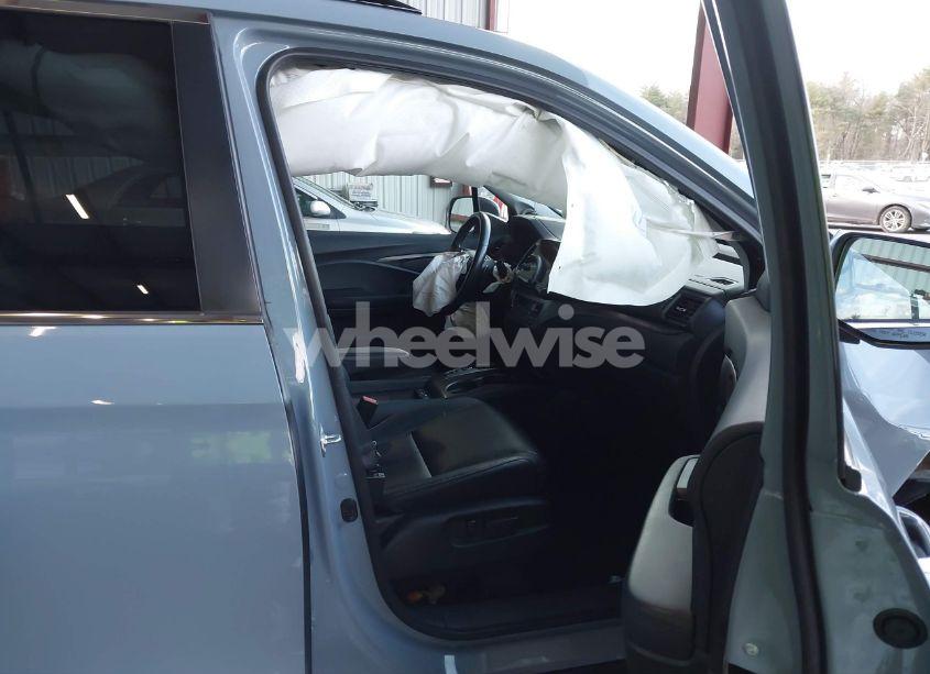 Photo 5 of 2022 Honda Pilot AWD SPECIAL EDITION (VIN 5FNYF6H27NB100020)