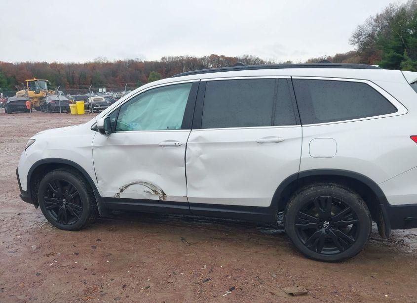 Photo 15 of 2021 Honda Pilot AWD SPECIAL EDITION (VIN 5FNYF6H28MB012186)
