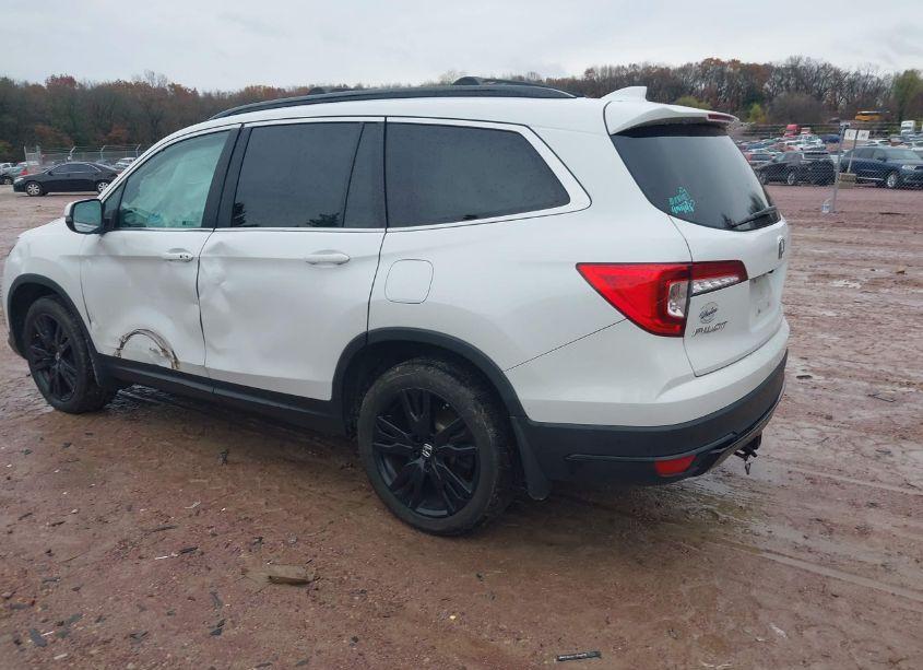 Photo 3 of 2021 Honda Pilot AWD SPECIAL EDITION (VIN 5FNYF6H28MB012186)