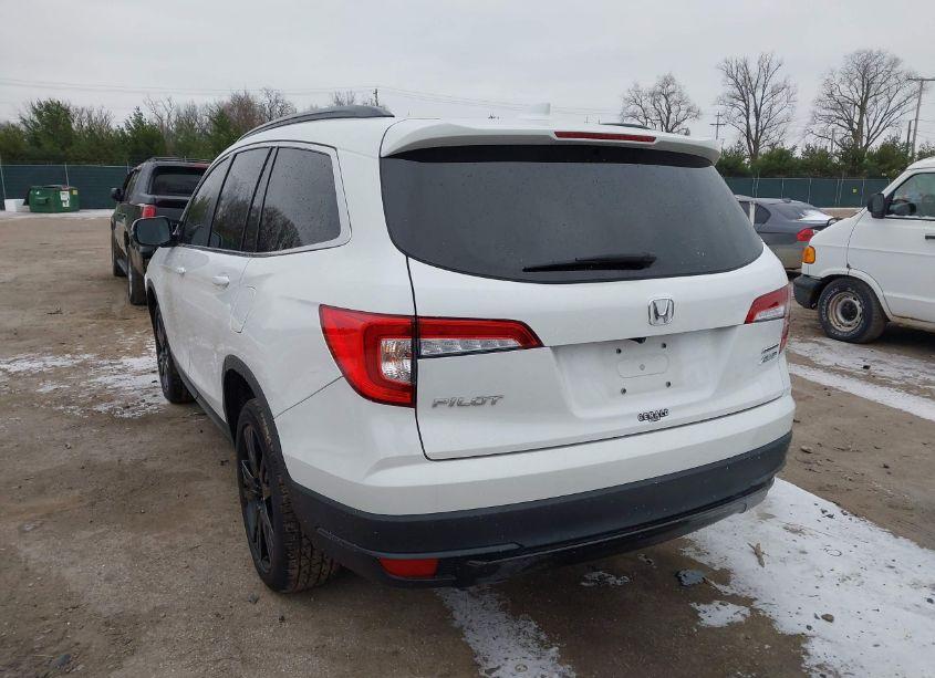 Photo 3 of 2021 Honda Pilot AWD SPECIAL EDITION (VIN 5FNYF6H28MB015556)