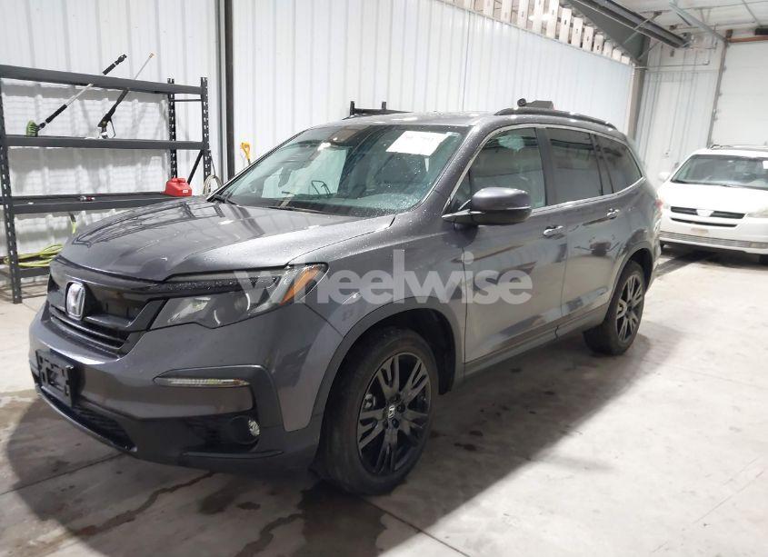 Photo 2 of 2021 Honda Pilot AWD SPECIAL EDITION (VIN 5FNYF6H28MB020868)